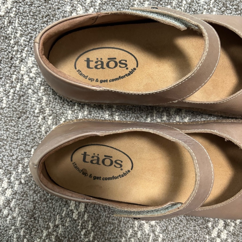Taos Footwear the Ultimate Leather Mary Jane Mushroom size 38 7/7.5 - Picture 4 of 7